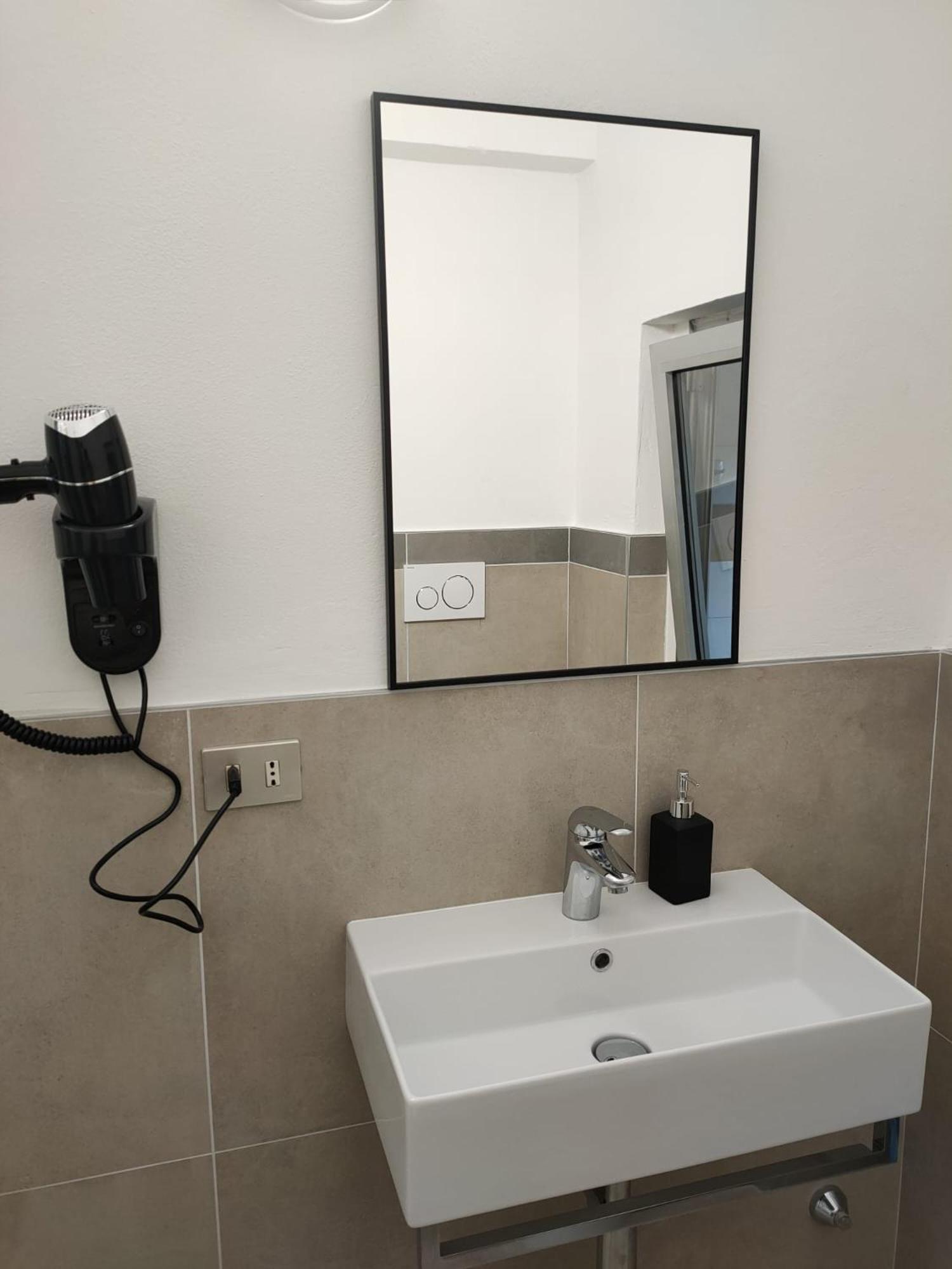Nido Stazione III Apartment Bergamo Exterior photo